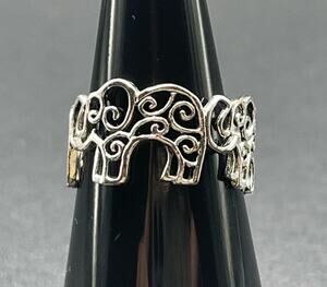 Sterling Silver Elephant Ring Open Scrollwork Band Size 7.5 LA 925 2.4 Grams